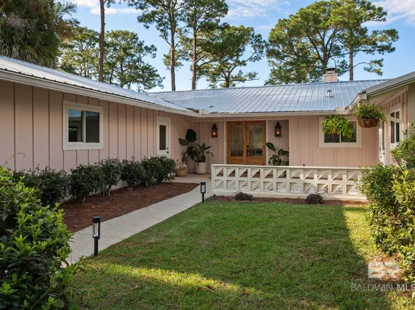 510 W Canal Dr, Gulf Shores, AL 36542