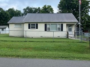206 W 2nd St, Jasper, TN 37347