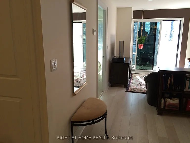 28 Ted Rogers Way #1506 — Photo 6