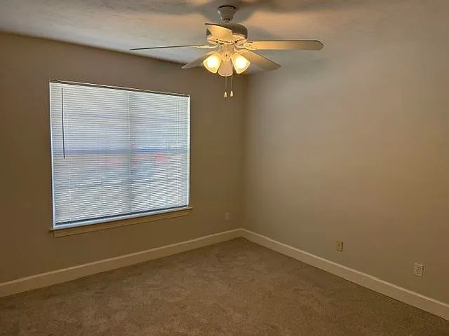 202 Baxter Ct — Photo 12