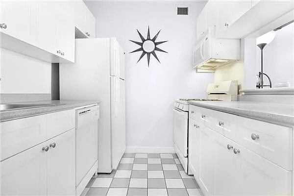 Sold by Space Marketing Shop | media 11