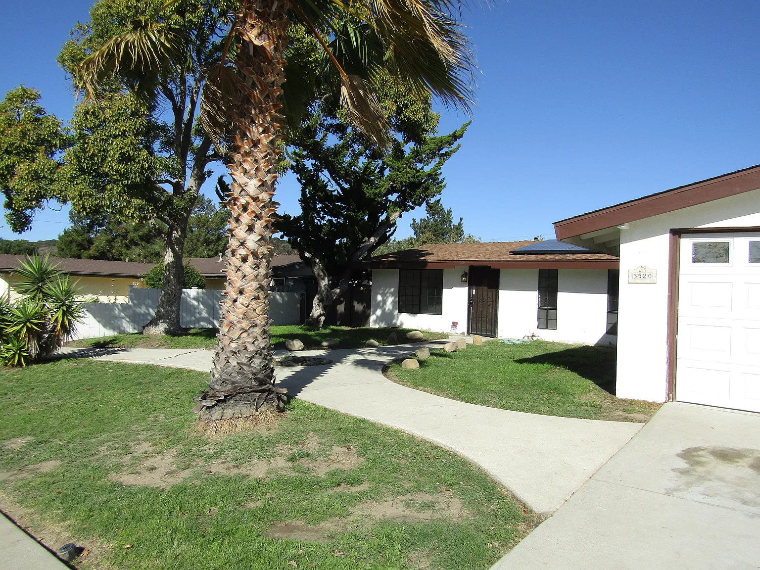 3 bed, 1.5 bath, 1486 sqft, $2,745 — Photo 3