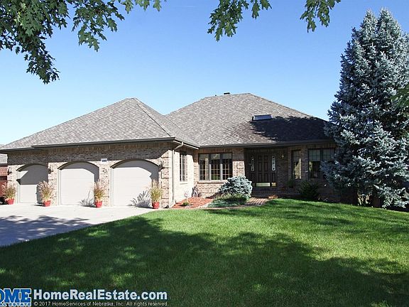 2nd image of 6740 Forest Lake Pl