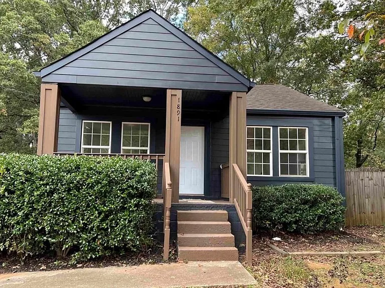 1891 Connally Dr — Photo 1