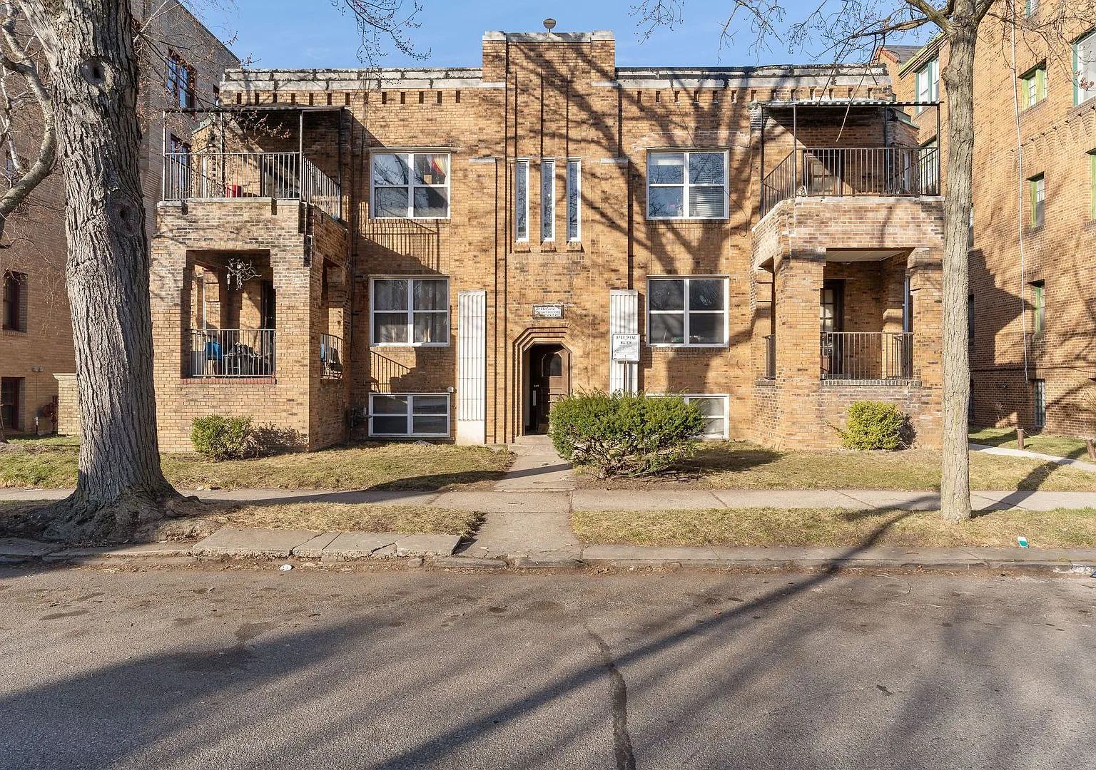 Manderson 17701 - R - Boston Edison Towers Llc - 17701 Manderson Detroit, Mi 48230 — Photo 2