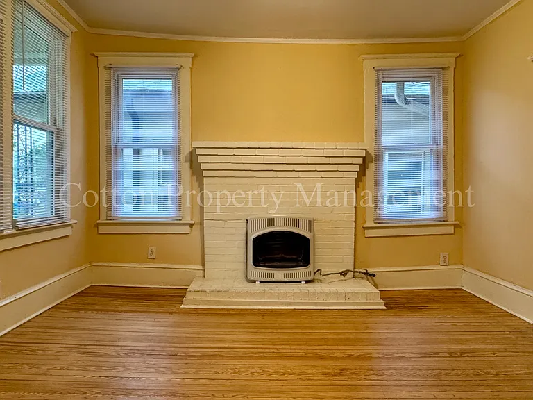 315 S 15th St — Photo 6