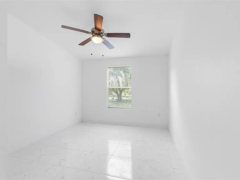 6847 Woodsman Dr — Photo 41