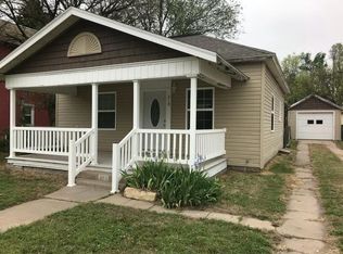 218 N Main St, Hoisington, KS 67544