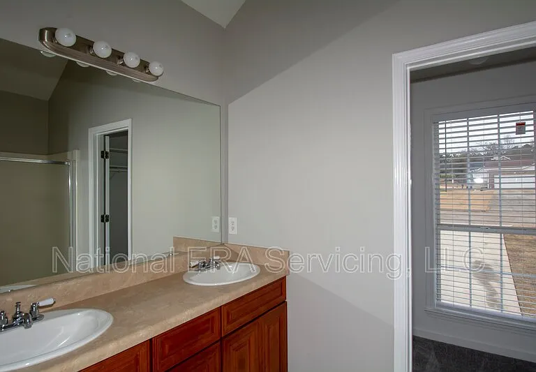 132 Chariot Dr — Photo 6