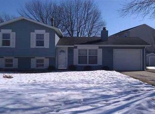 621 Longview St, Denver, IA 50622