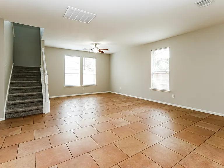 21202 Allenham Ct — Photo 4