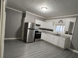 352 Dubuque St #2R, Manchester, NH 03102