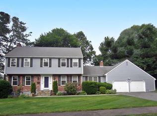37 Wildon Rd, Wellesley, MA 02482