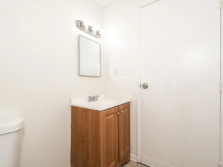 2163 Balford Sq E — Photo 12