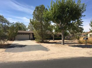 16380 Tao Rd, Apple Valley, CA 92307