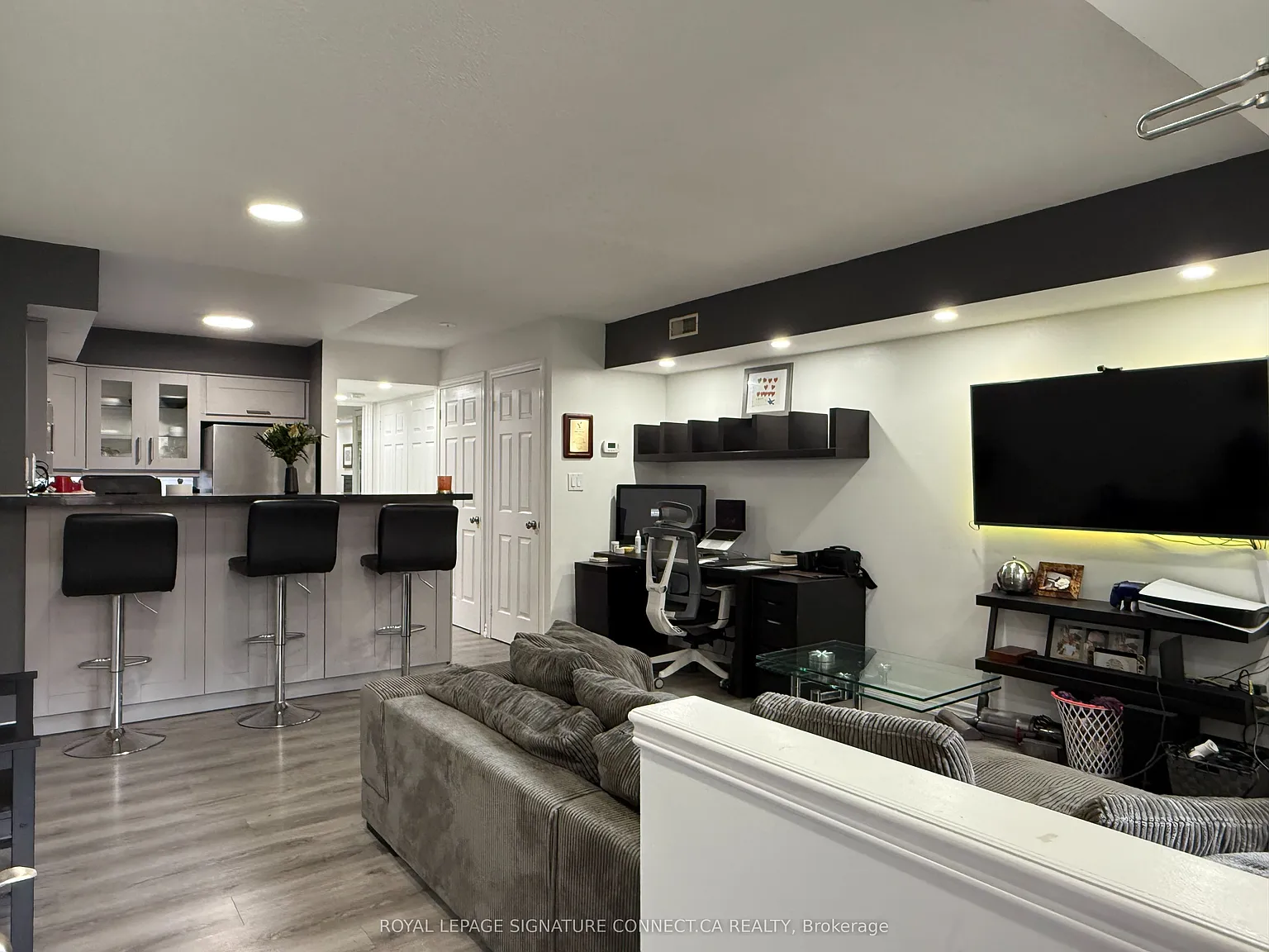 1 bed, $2,300 — Photo 2