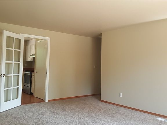 5th image of 14212 NE 77th St