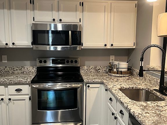 3rd image of 4825 King John Way