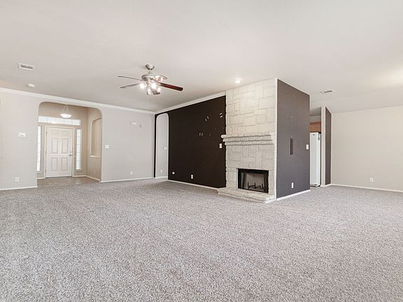 5th image of 227 Hondo Dr