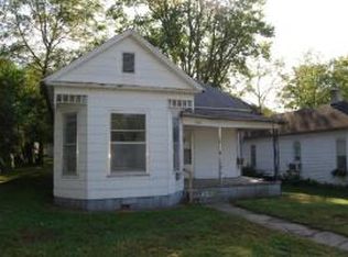 205 S Missouri St, New Franklin, MO 65274