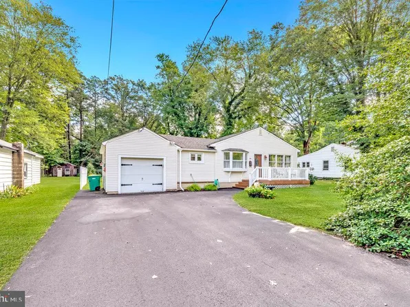 30 Cedar St, New Egypt, NJ 08533