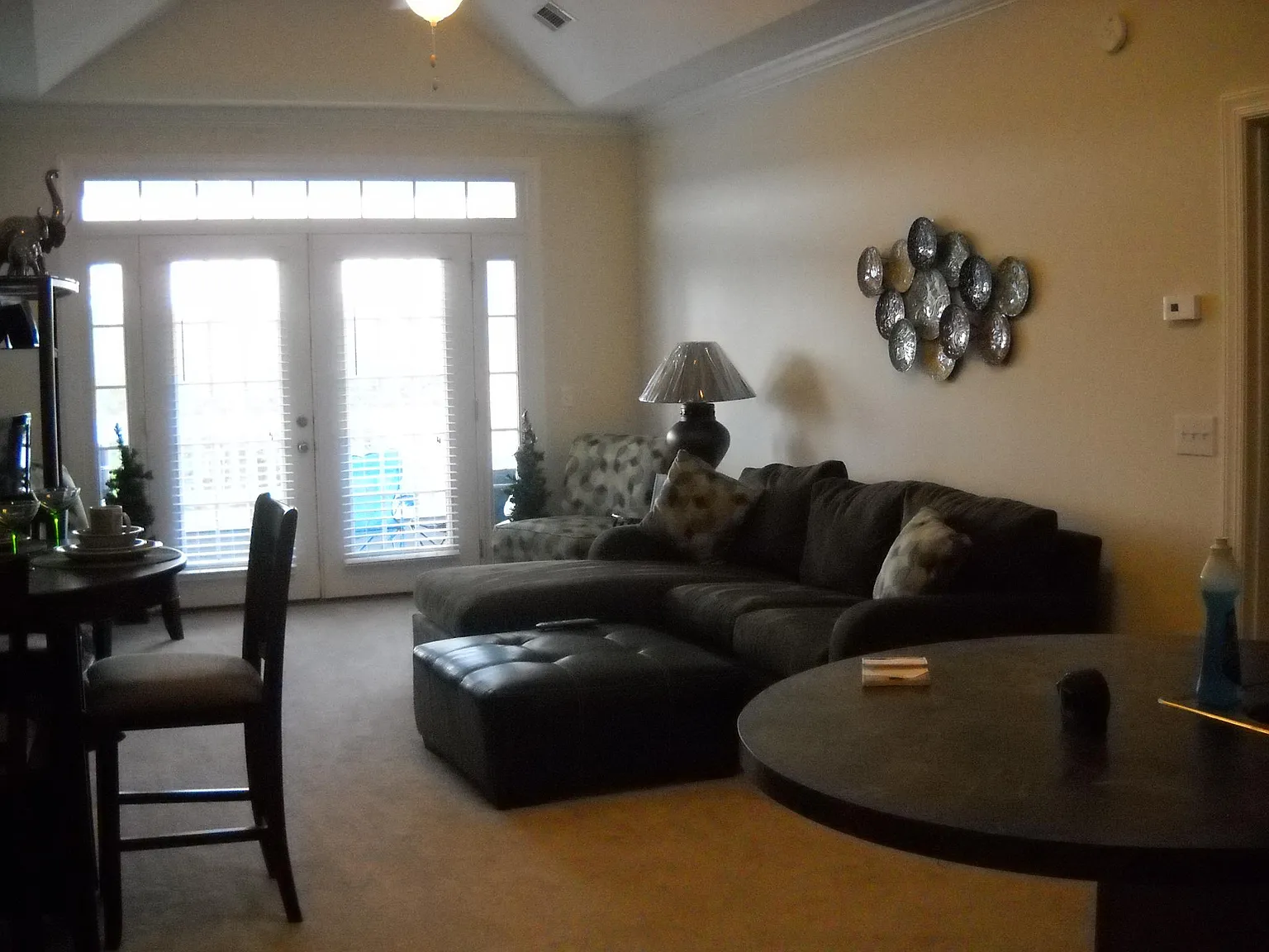 2 bed, 963 sqft, $1,550 — Photo 2