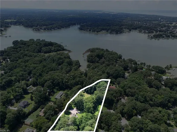 3720 Lynnfield Dr, Virginia Beach, VA 23452