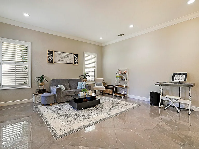7167 Ivy Crossing Ln — Photo 5