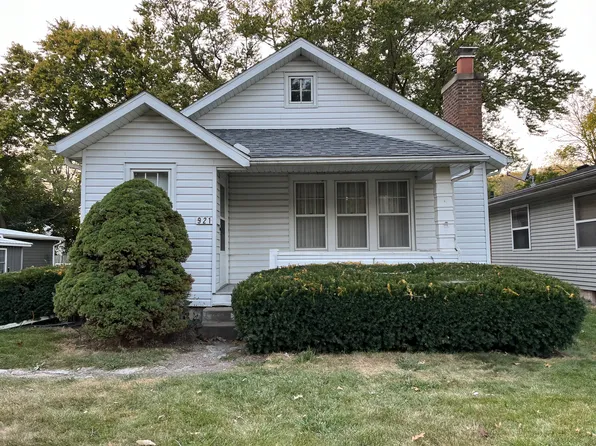 921 Hudson Ave, Iowa City, IA 52246