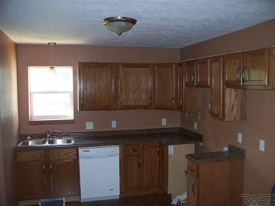 2nd image of 1415 W 10th St