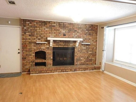 2nd image of 508 Goldenrod Dr