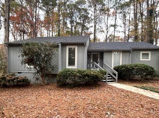 3112 Avondale Ct, Raleigh, NC 27613