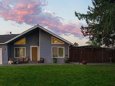 1st image of 2265 Parkland Way