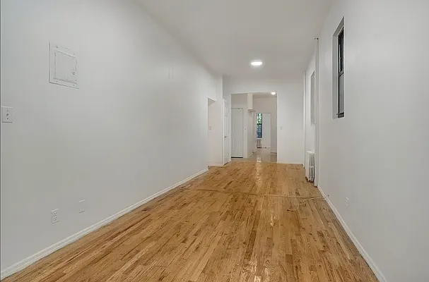 Rented by Compass | media 7