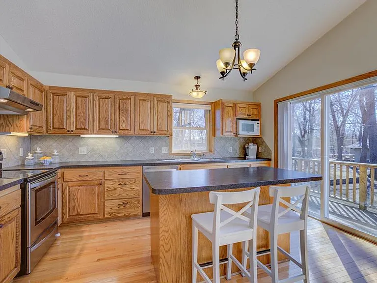 6829 Yuma Dr — Photo 7