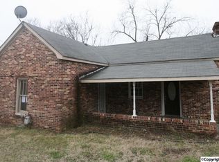501 Sloss St SE, Hartselle, AL 35640