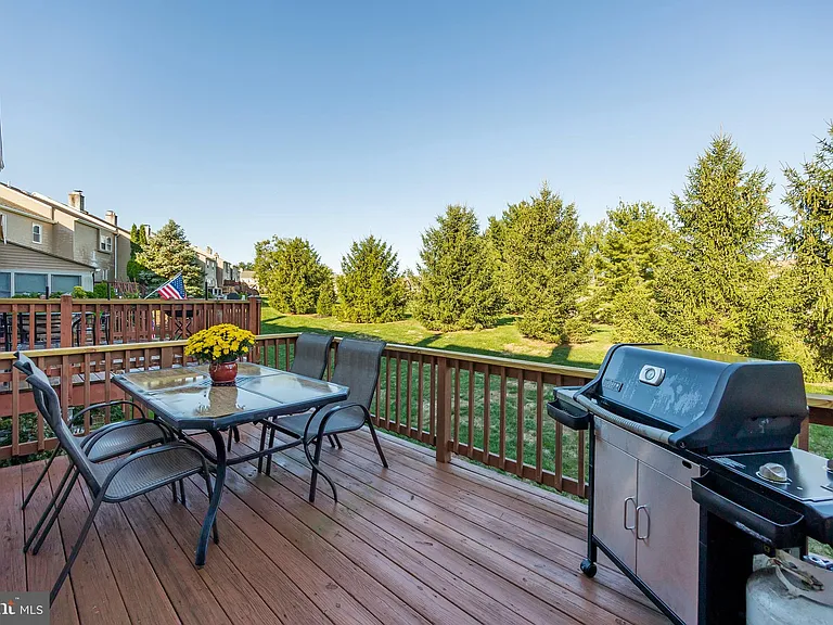 3930 Gatehouse Ln — Photo 25