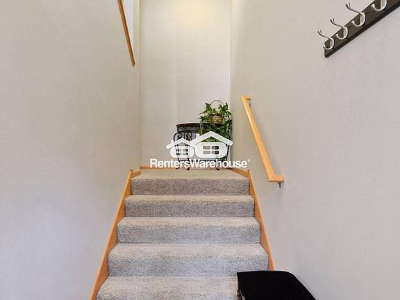 4th image of 11769 Emery Village Dr N