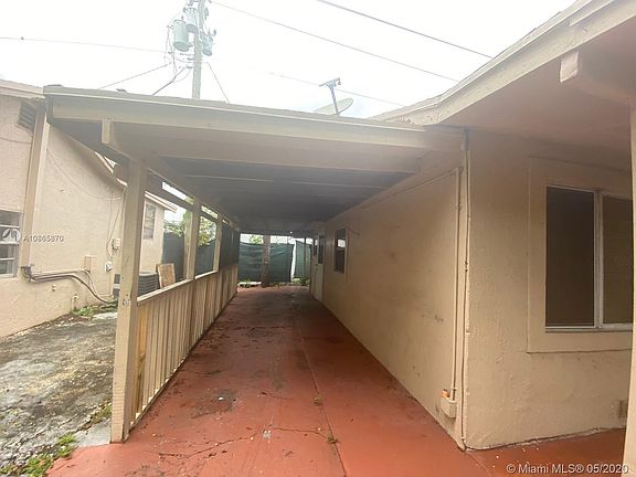 4th image of 3901 NW 37th Ave #3