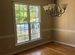 6609 Mafolie Ct, Raleigh, NC 27613
