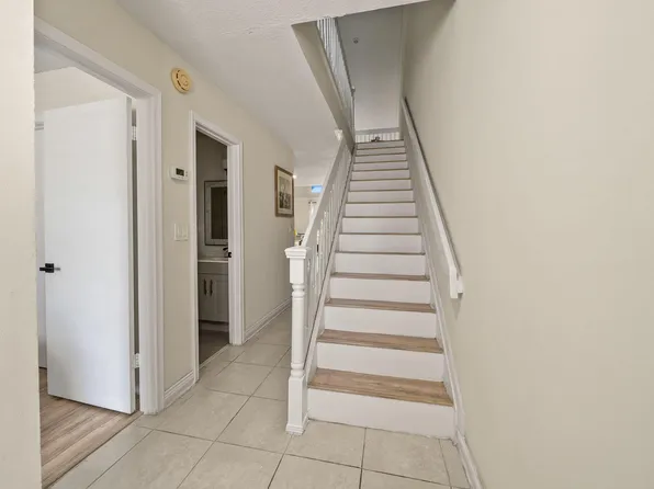 1150 Parkside Green Drive #B, Greenacres, FL 33415