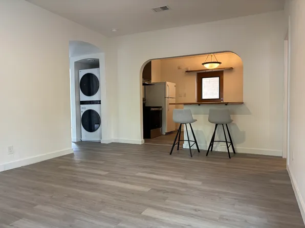 1313 Holly St, Austin, TX 78702