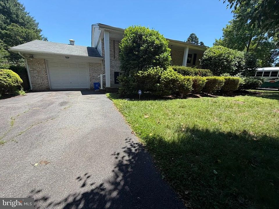 1st image of 602 Rowe Dr
