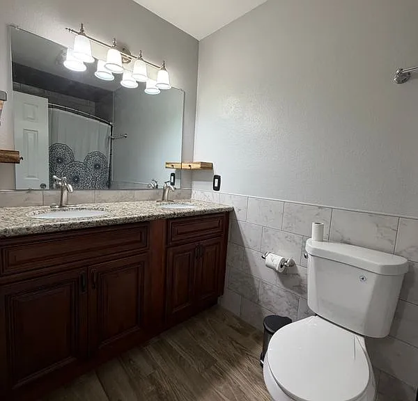 5908 Becker St — Photo 5