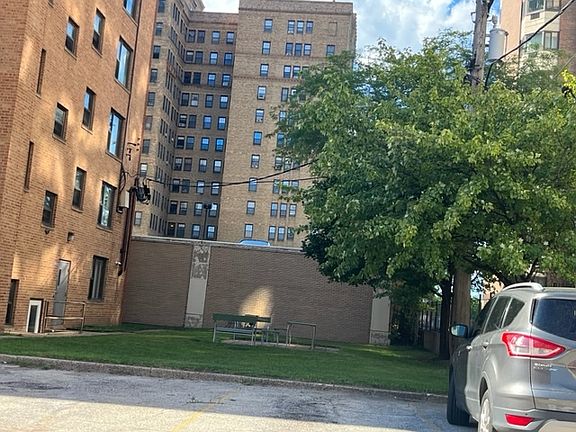 4th image of 7355 S South Shore Dr APT 403