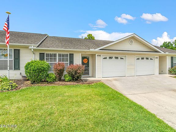 3rd image of 4745 Royal Prince Way #8