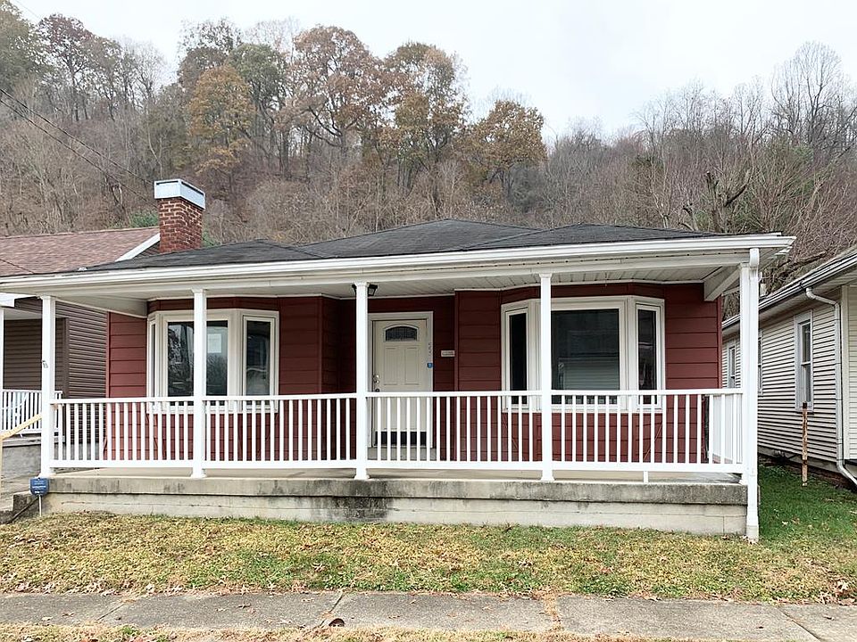 1st image of 555 Sycamore St
