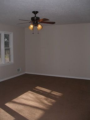 2nd image of 3007 Lenover Dr
