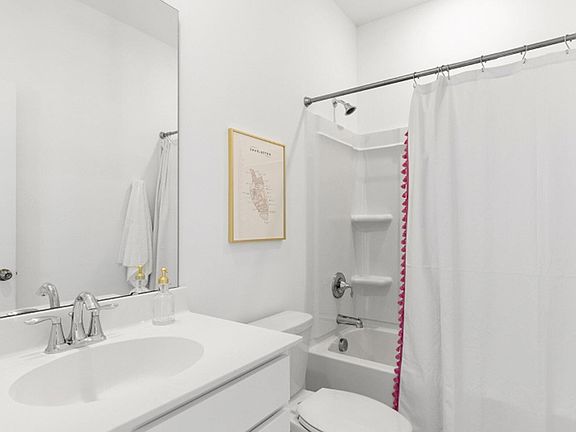 2nd image of 113 Marions Oak Dr