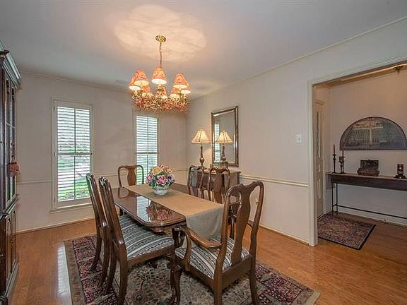 5th image of 1816 Lake Shore Ln